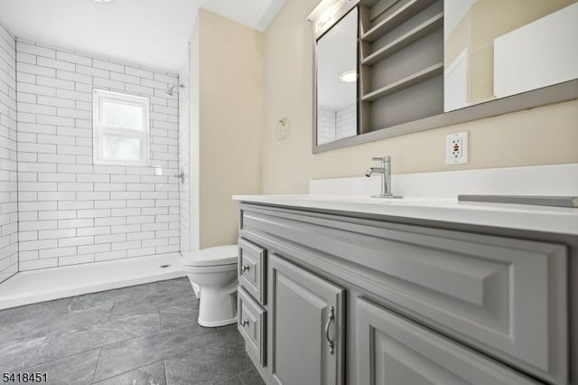 61 Hemlock Rd, Rockaway Boro, NJ 07866