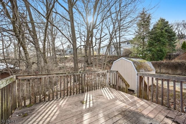 61 Hemlock Rd, Rockaway Boro, NJ 07866