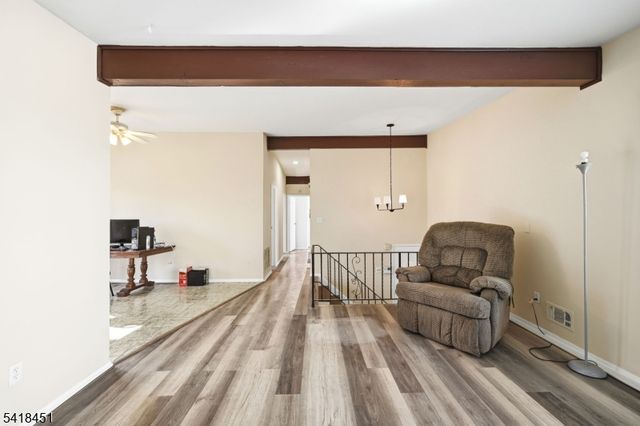 61 Hemlock Rd, Rockaway Boro, NJ 07866