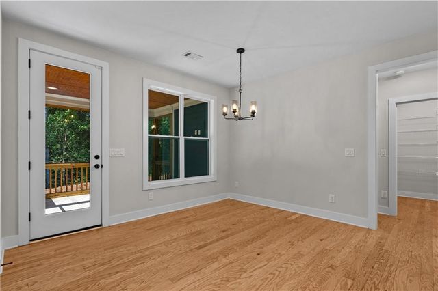 425 Blossom Trail, Acworth, GA 30101
