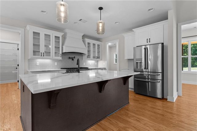 425 Blossom Trail, Acworth, GA 30101