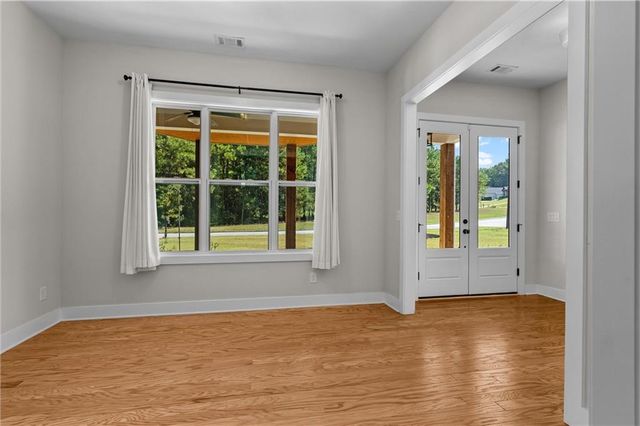 425 Blossom Trail, Acworth, GA 30101