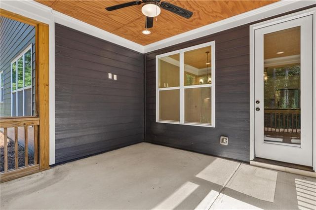 425 Blossom Trail, Acworth, GA 30101