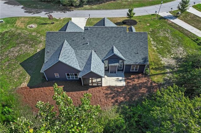 425 Blossom Trail, Acworth, GA 30101
