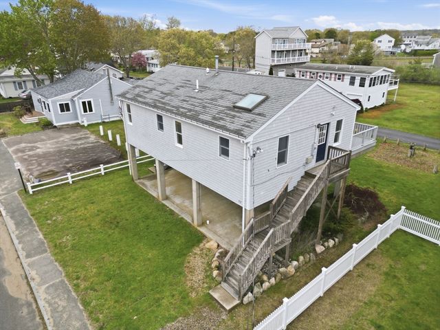 192 Swifts Beach Road, Wareham, MA 02571