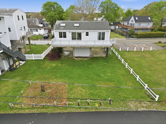 192 Swifts Beach Road, Wareham, MA 02571