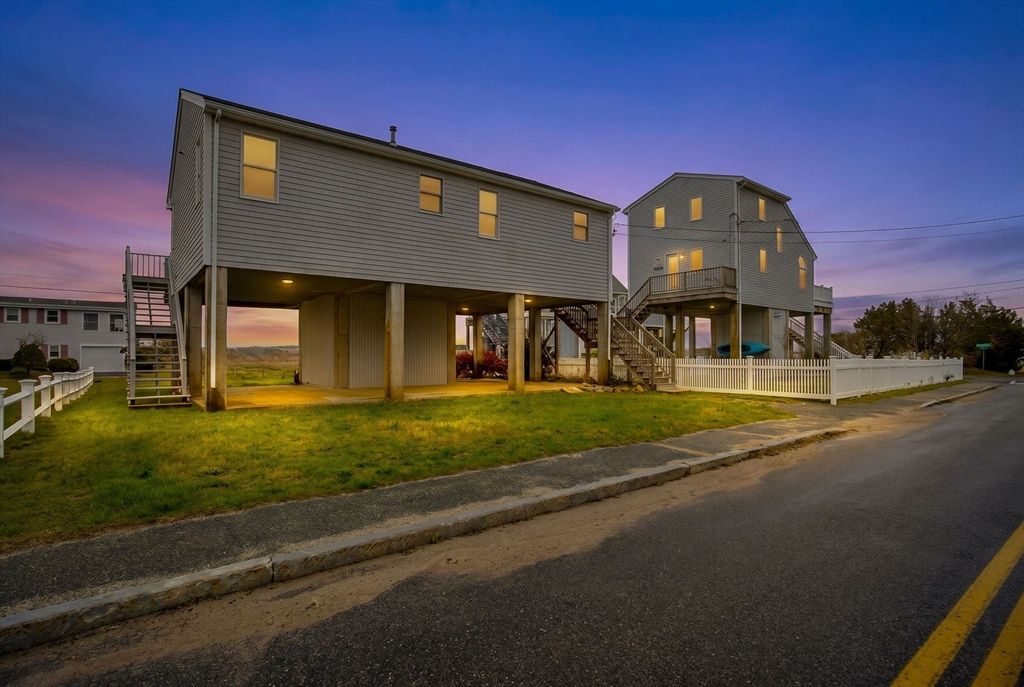 192 Swifts Beach Road, Wareham, MA 02571