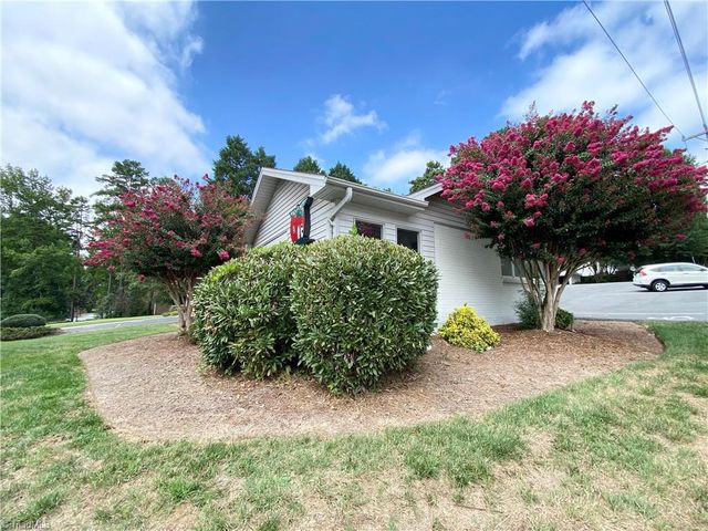 400 Statesville Boulevard, Salisbury, NC 28144