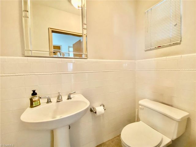 400 Statesville Boulevard, Salisbury, NC 28144