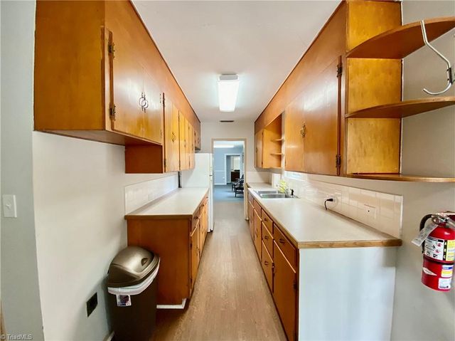 400 Statesville Boulevard, Salisbury, NC 28144