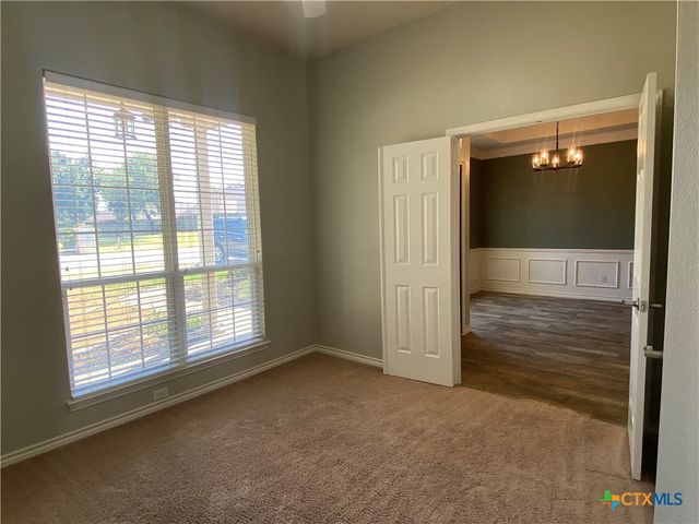 2302 Red Rock Drive, Belton, TX 76513