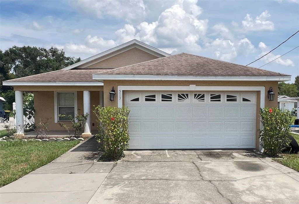 513 LEMON STREET, Auburndale, FL 33823