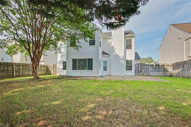 910 Andover CT, Newport News, VA 23608