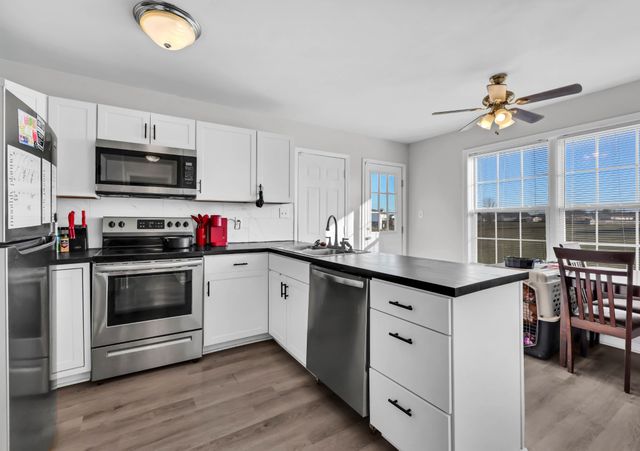 427 Filmore Rd, Oak Grove, KY 42262