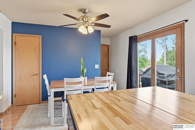 6102 Bancroft Street, Omaha, NE 68106