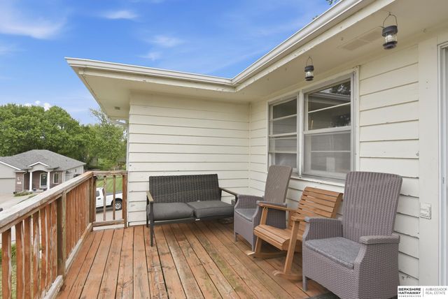 6102 Bancroft Street, Omaha, NE 68106
