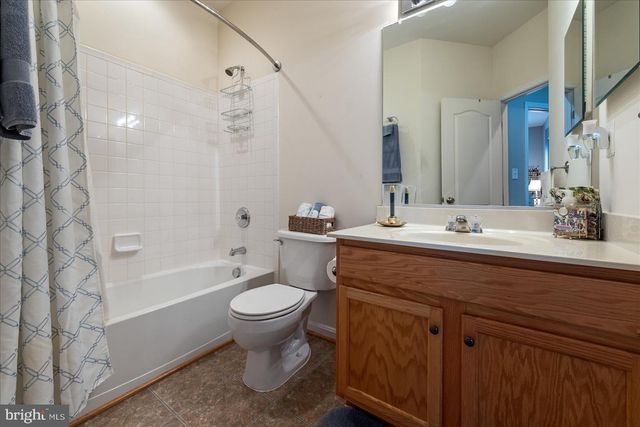 1490 CHESTERFIELD RD, Locust Grove, VA 22508