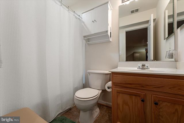 1490 CHESTERFIELD RD, Locust Grove, VA 22508