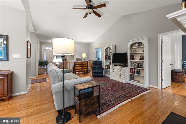 1490 CHESTERFIELD RD, Locust Grove, VA 22508