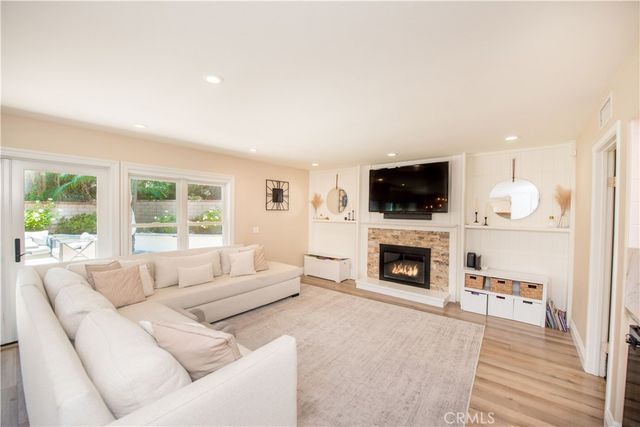 270 S Riverwood, Anaheim Hills, CA 92807