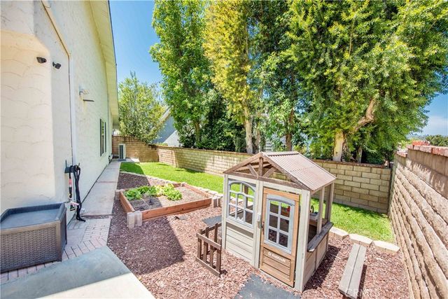 270 S Riverwood, Anaheim Hills, CA 92807