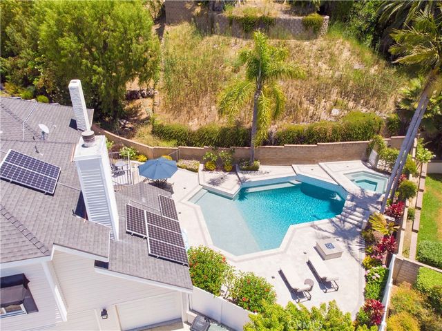 270 S Riverwood, Anaheim Hills, CA 92807