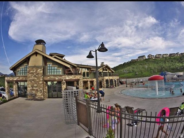 2187 E EAGLE CREST DR, Draper, UT 84020