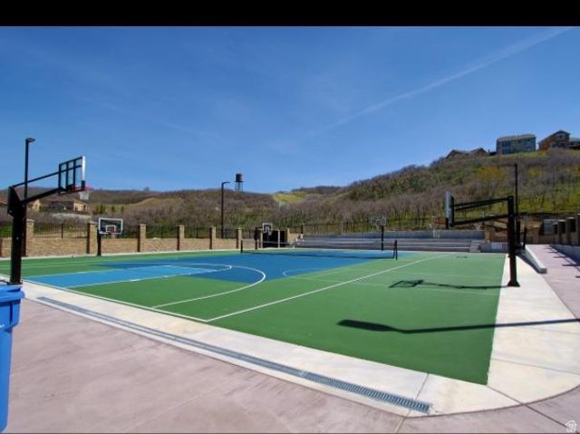 2187 E EAGLE CREST DR, Draper, UT 84020