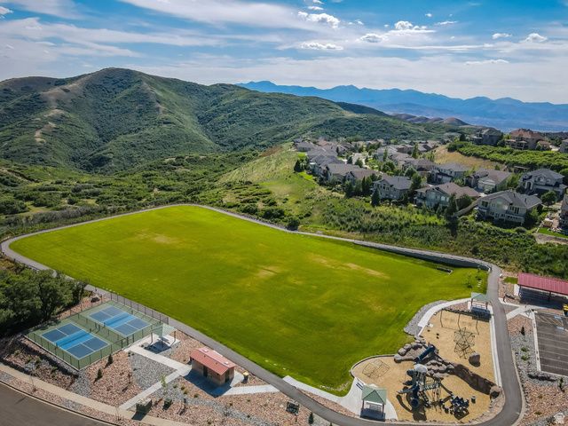 2187 E EAGLE CREST DR, Draper, UT 84020