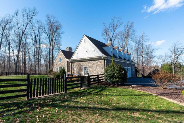 1767 GOOSE CREEK RD, Waynesboro, VA 22980