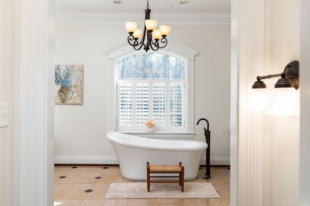 1767 GOOSE CREEK RD, Waynesboro, VA 22980