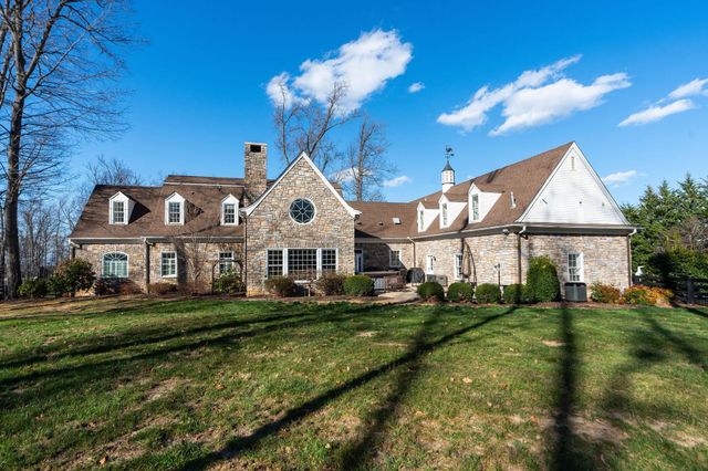 1767 GOOSE CREEK RD, Waynesboro, VA 22980