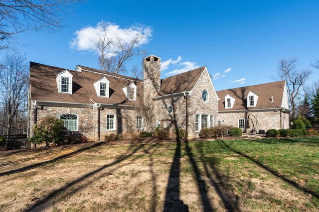 1767 GOOSE CREEK RD, Waynesboro, VA 22980