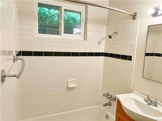 21006 Henrietta D, Torrance, CA 90503