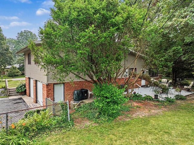 53175 Osage Drive, South Bend, IN 46637