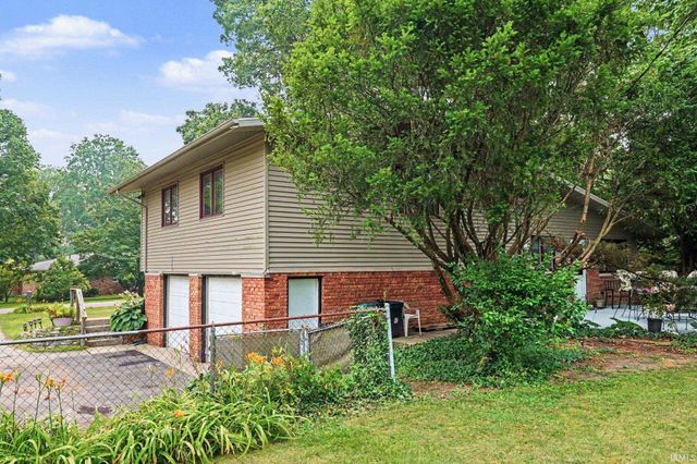 53175 Osage Drive, South Bend, IN 46637