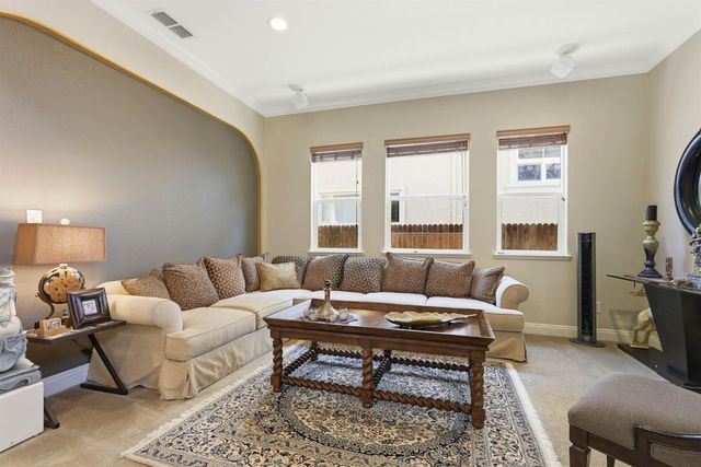 6817 Vilamoura Way, Elk Grove, CA 95757