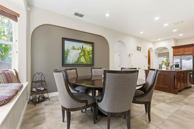 6817 Vilamoura Way, Elk Grove, CA 95757