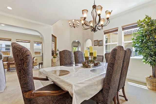 6817 Vilamoura Way, Elk Grove, CA 95757