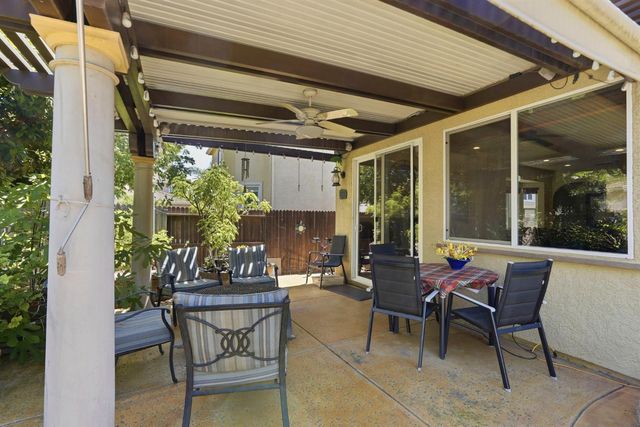 6817 Vilamoura Way, Elk Grove, CA 95757
