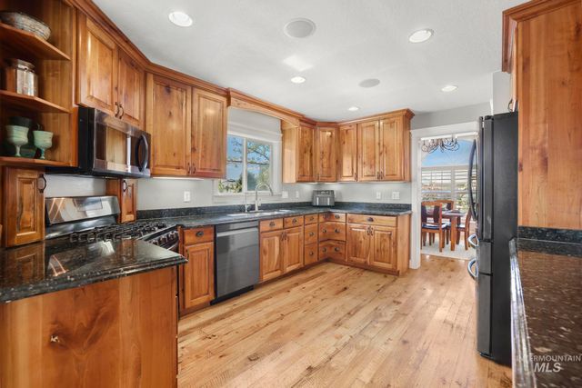 1111 Cole St, Kimberly, ID 83341