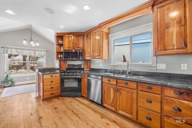 1111 Cole St, Kimberly, ID 83341
