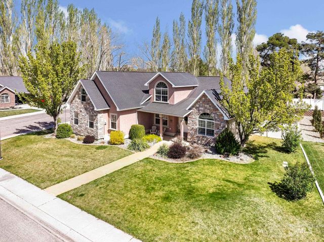 1111 Cole St, Kimberly, ID 83341