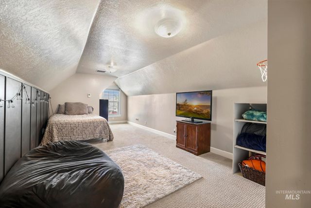 1111 Cole St, Kimberly, ID 83341