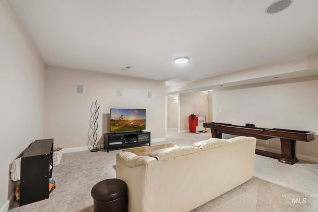 1111 Cole St, Kimberly, ID 83341