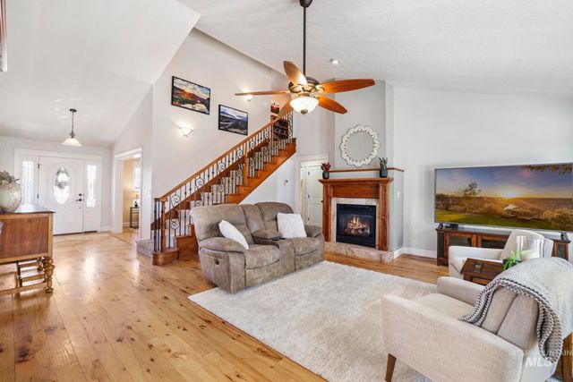 1111 Cole St, Kimberly, ID 83341