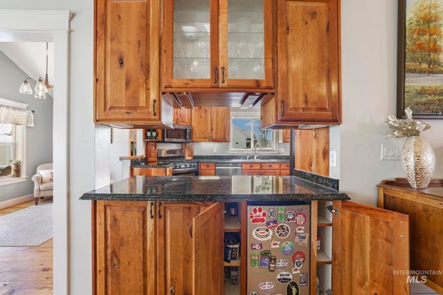 1111 Cole St, Kimberly, ID 83341