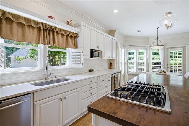 210 Masters View Court, Duluth, GA 30097