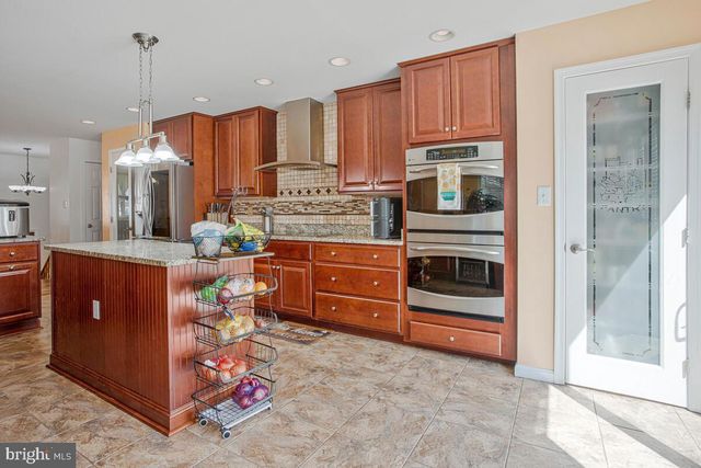 28760 HANCOCK DR, Mechanicsville, MD 20659