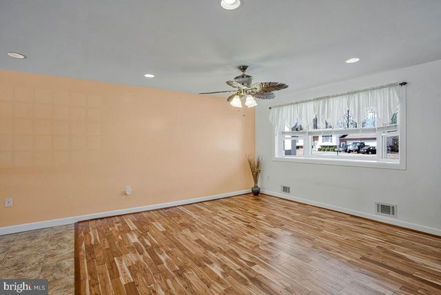 28760 HANCOCK DR, Mechanicsville, MD 20659